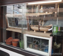 ショップの外からの風景